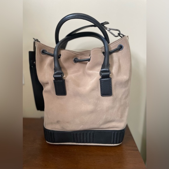 Belstaff Tan and Black Shoulder Bag with Drawstring Closure - Picture 7 of 7